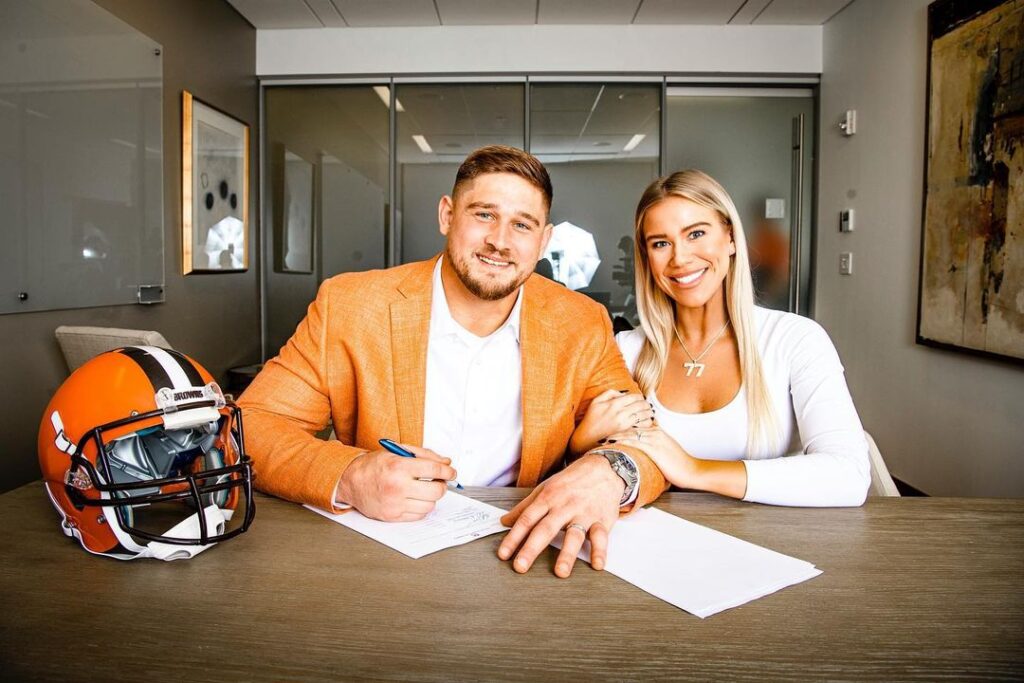Wyatt Teller Signs Largest NFL Contract for Right Guard in NFL History