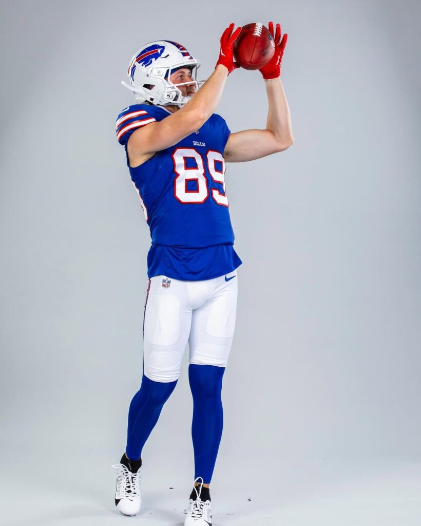 Stephen Gosnell bills photos